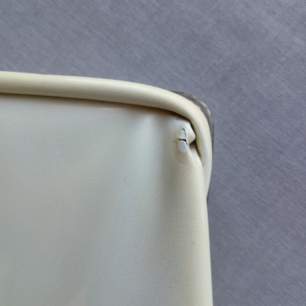 Cream Clutch Purse Bag Vintage 1960s 12"x5"x1" snap closure vinyl red interior - Picture 11 of 16